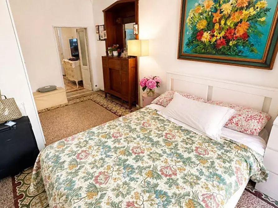 Immagine 17 di Appartamento in vendita  a Lerici