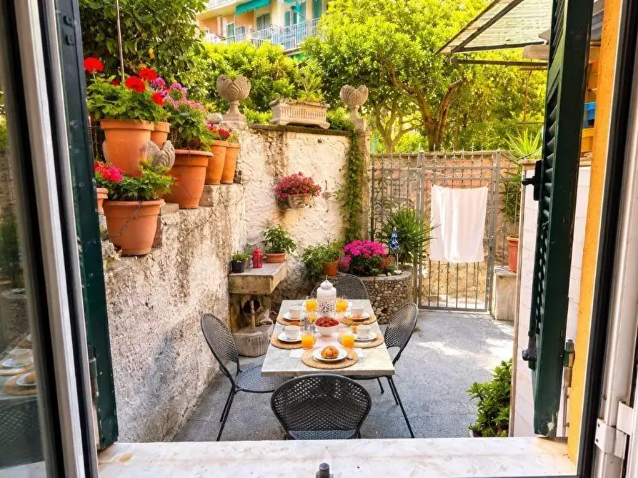 Immagine 12 di Appartamento in vendita  a Lerici