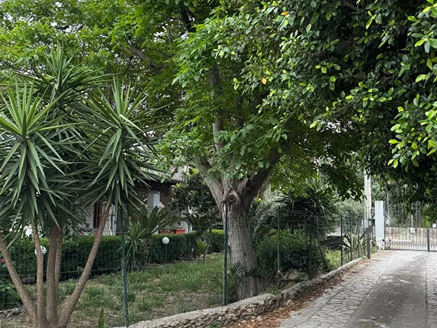 Immagine 17 di Villetta a schiera in vendita  a Partinico