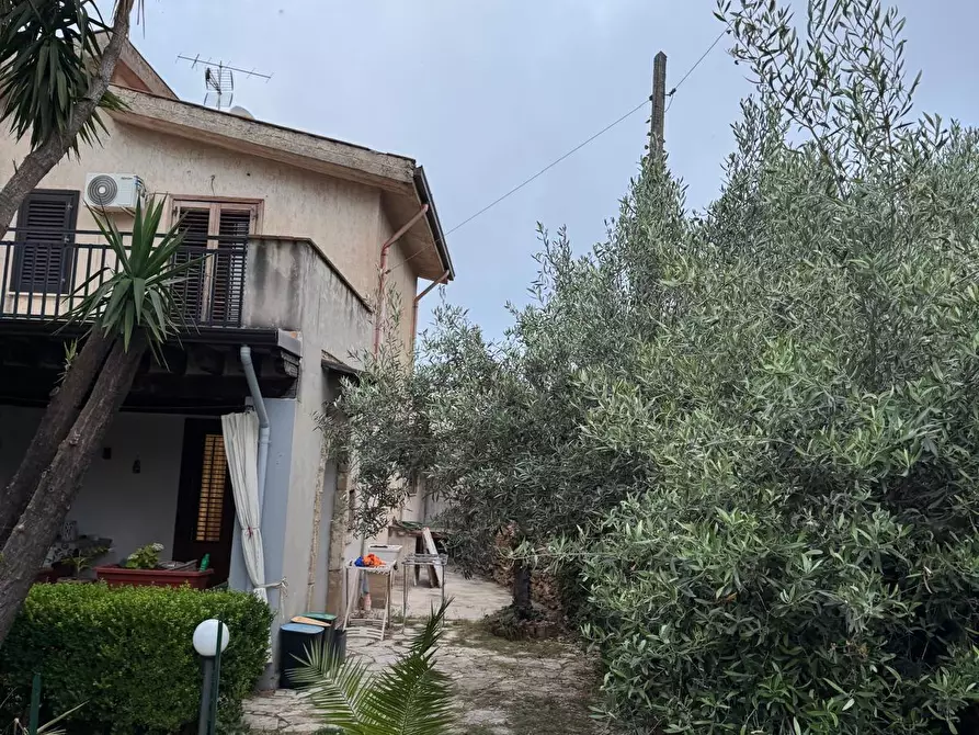 Immagine 16 di Villetta a schiera in vendita  a Partinico