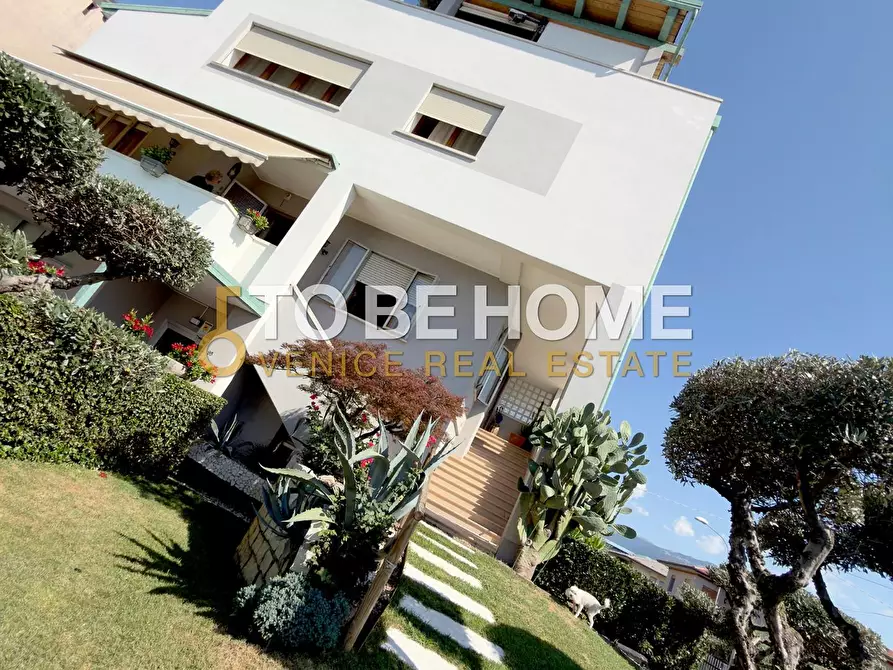 Immagine 8 di Casa indipendente in vendita  a Bassano Del Grappa