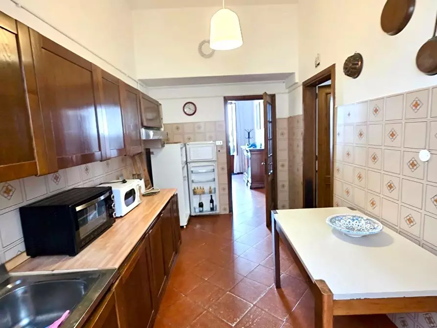 Immagine 4 di Casa bifamiliare in vendita  a Viareggio