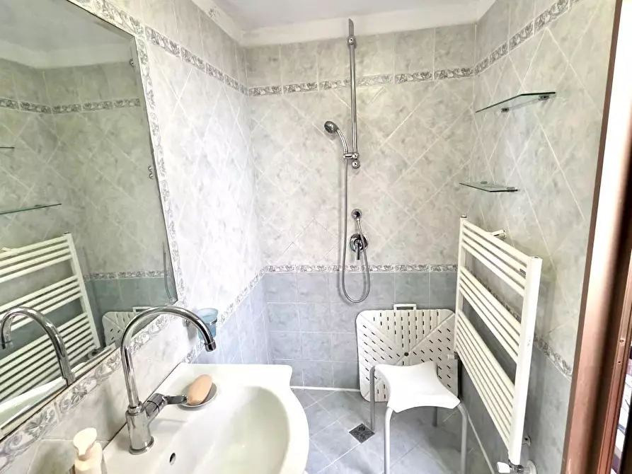 Immagine 22 di Casa bifamiliare in vendita  a Viareggio