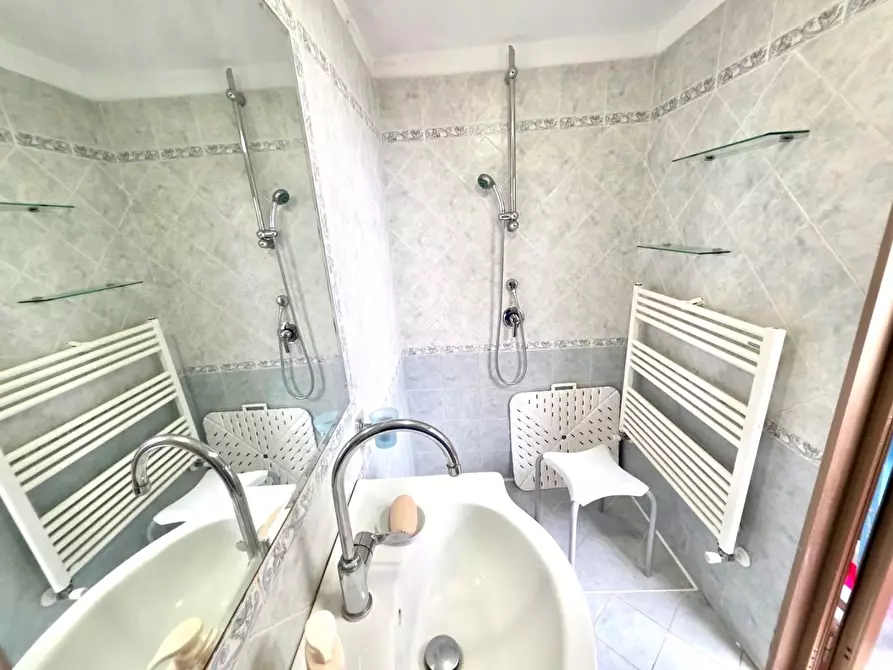 Immagine 21 di Casa bifamiliare in vendita  a Viareggio