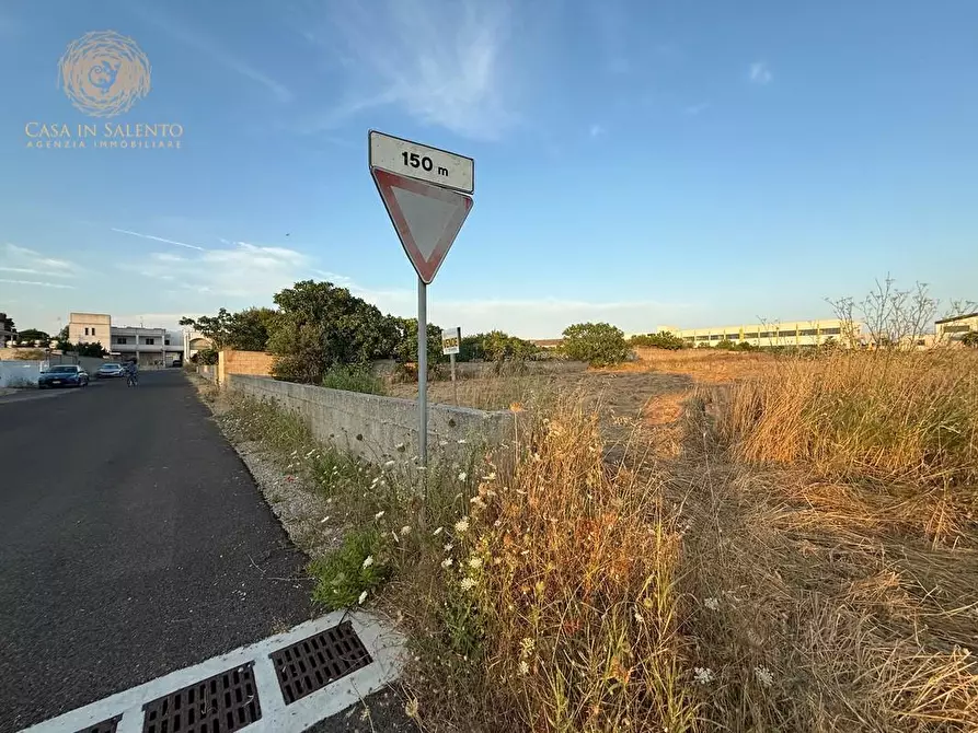 Immagine 10 di Terreno residenziale in vendita  a Alessano