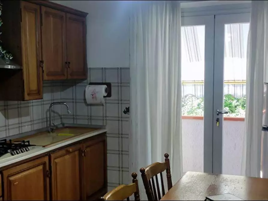 Immagine 7 di Casa semindipendente in vendita  a Ortonovo