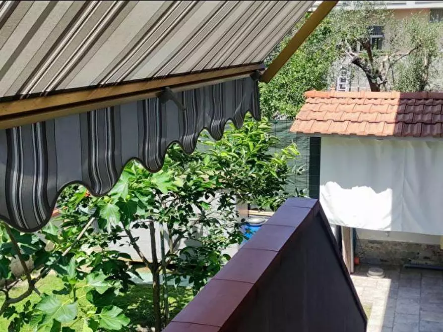 Immagine 8 di Casa semindipendente in vendita  a Ortonovo