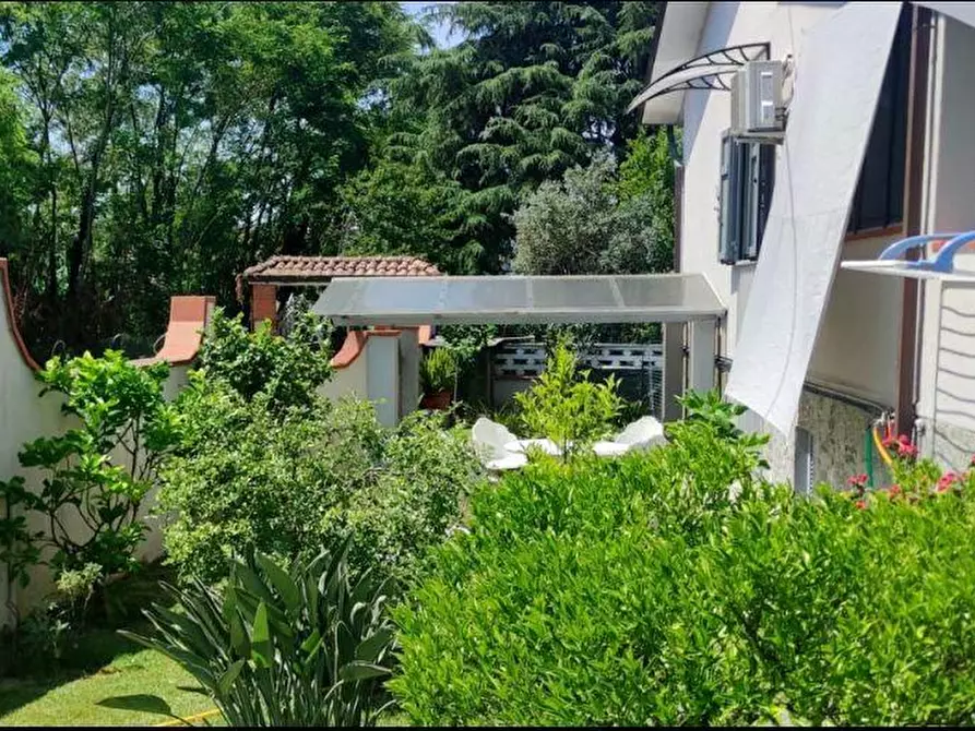 Immagine 19 di Casa semindipendente in vendita  a Ortonovo