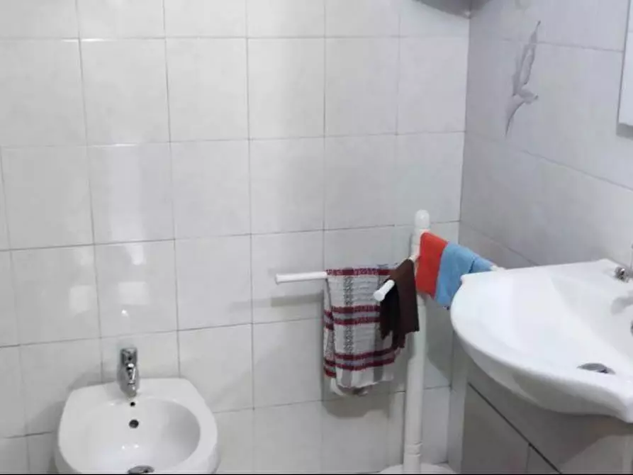 Immagine 15 di Casa semindipendente in vendita  a Ortonovo