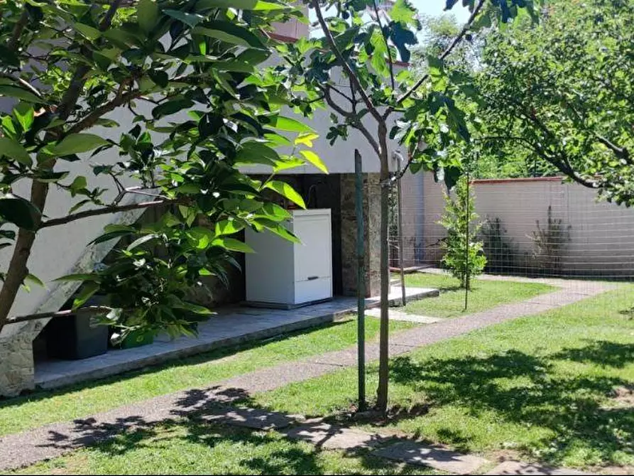 Immagine 10 di Casa semindipendente in vendita  a Ortonovo