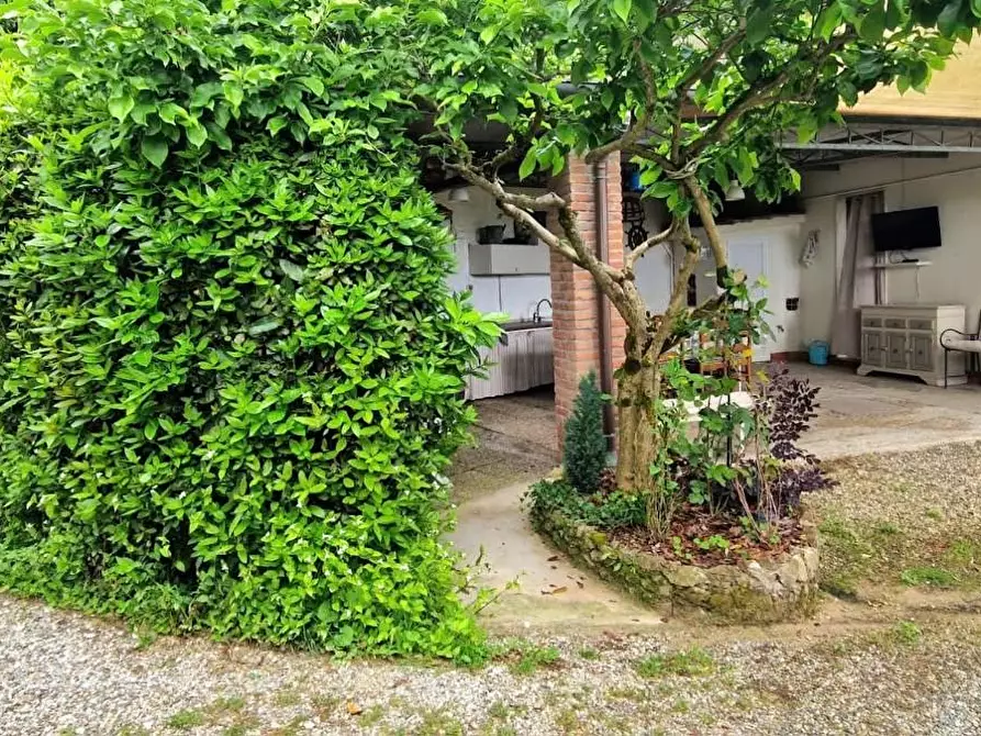 Immagine 22 di Casa bifamiliare in vendita  a Camaiore