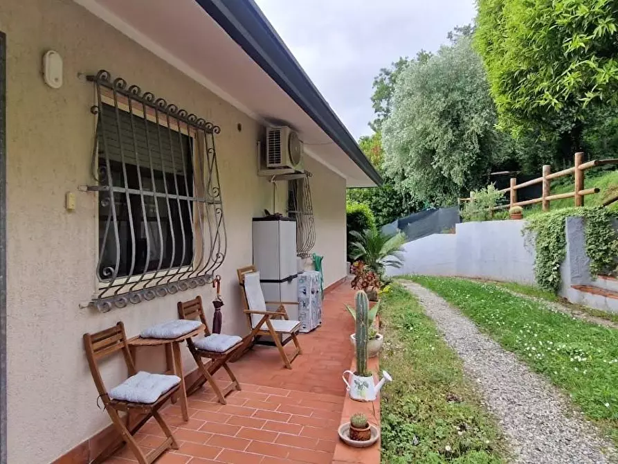 Immagine 15 di Casa bifamiliare in vendita  a Camaiore
