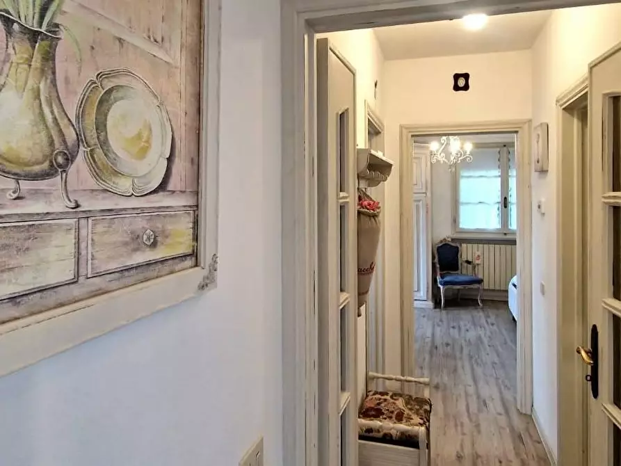 Immagine 7 di Casa bifamiliare in vendita  a Camaiore
