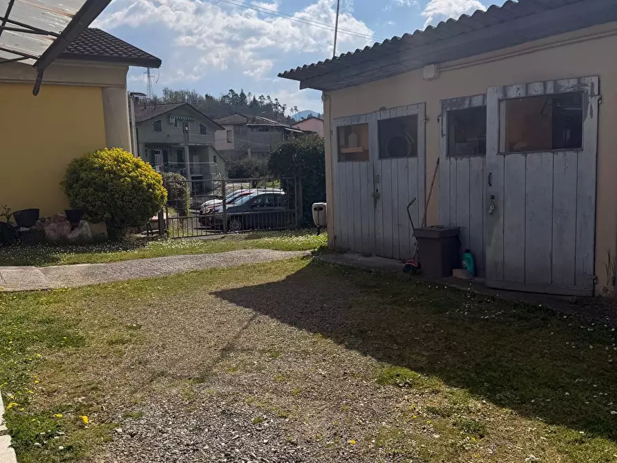 Immagine 1 di Casa semindipendente in vendita  a Aulla