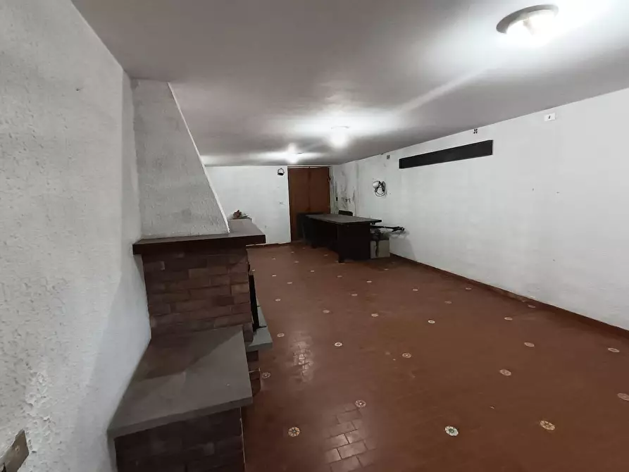 Immagine 37 di Villa in vendita  a Livorno