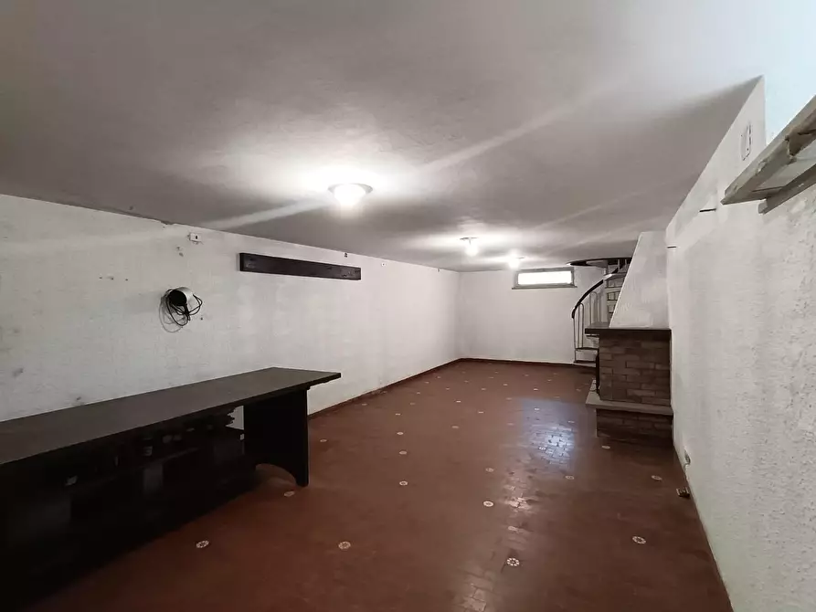 Immagine 41 di Villa in vendita  a Livorno