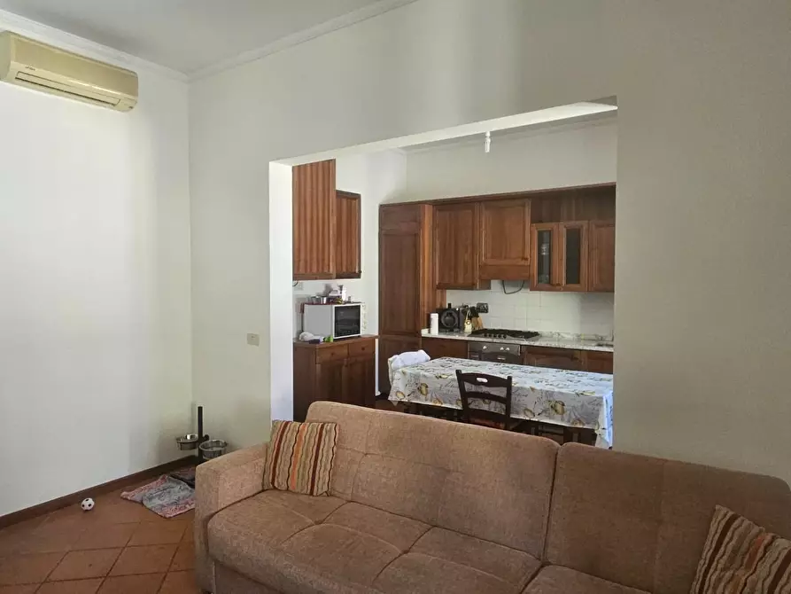 Immagine 5 di Appartamento in vendita  a Livorno