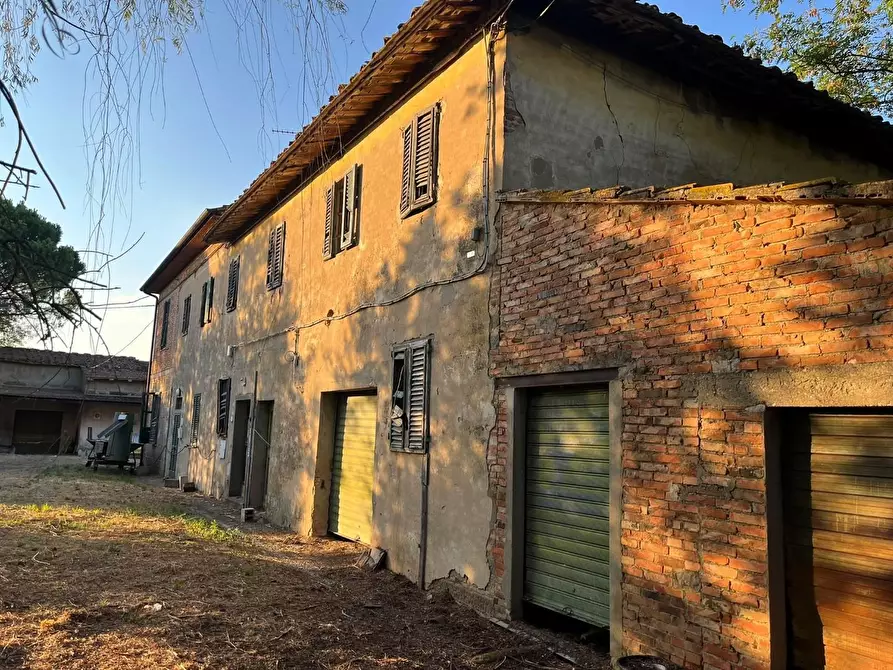 Immagine 1 di Casa colonica in vendita  a Vinci