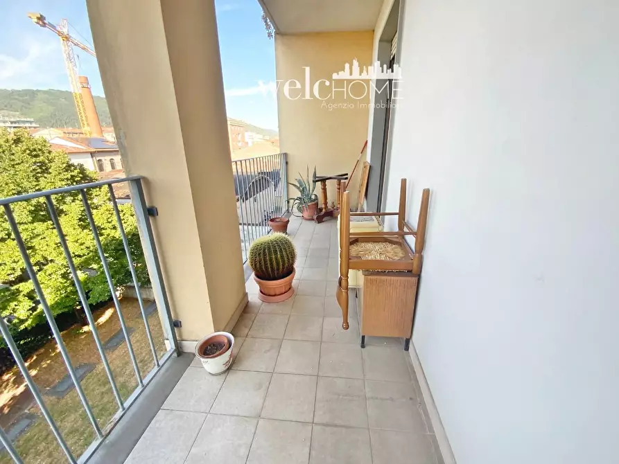 Immagine 1 di Appartamento in vendita  a Prato