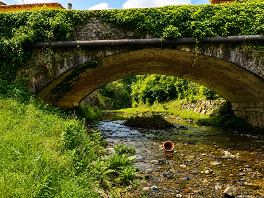 Immagine 21 di Rustico / casale in vendita  a Massarosa