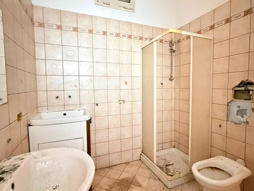 Immagine 25 di Appartamento in vendita  a Lequile