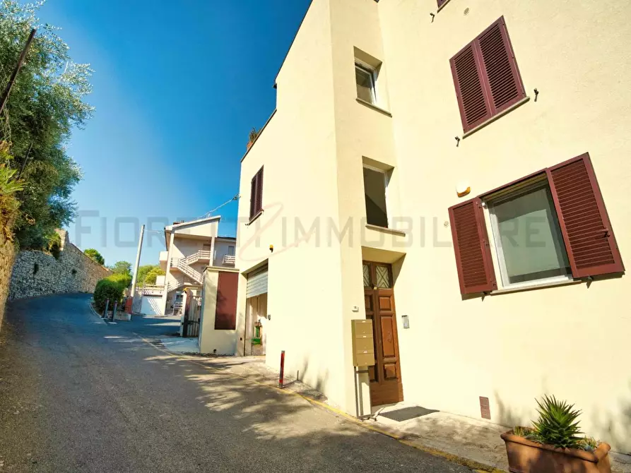 Immagine 71 di Appartamento in vendita  a Suvereto