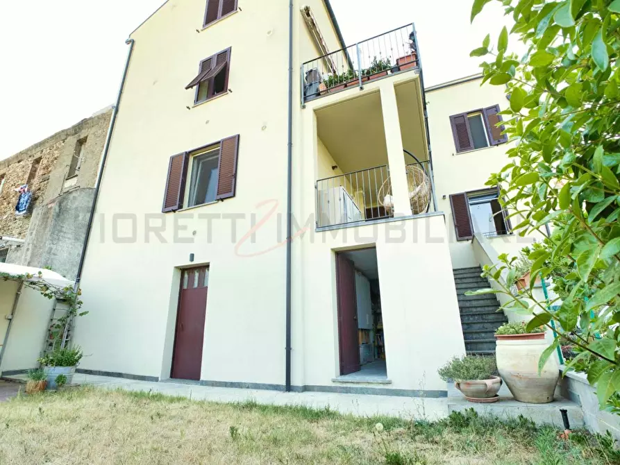Immagine 57 di Appartamento in vendita  a Suvereto