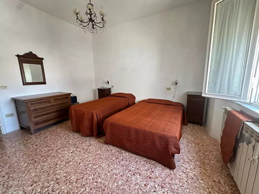 Immagine 10 di Appartamento in vendita  a Cecina