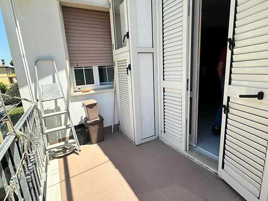 Immagine 3 di Appartamento in vendita  a Cecina