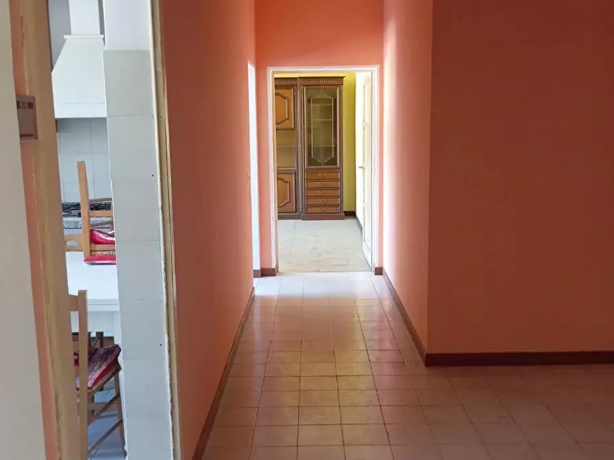 Immagine 17 di Appartamento in vendita  a Poggibonsi