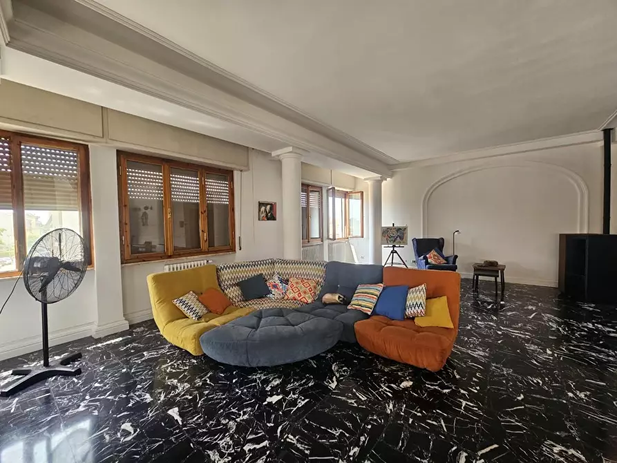 Immagine 1 di Appartamento in vendita  a Pontedera
