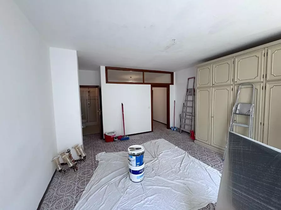 Immagine 2 di Appartamento in vendita  a Cecina