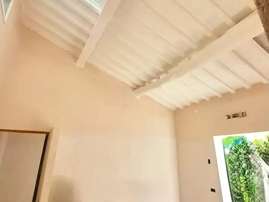 Immagine 3 di Villa in vendita  a Pisa