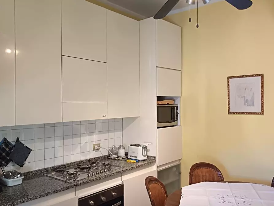 Immagine 11 di Appartamento in vendita  a Pisa