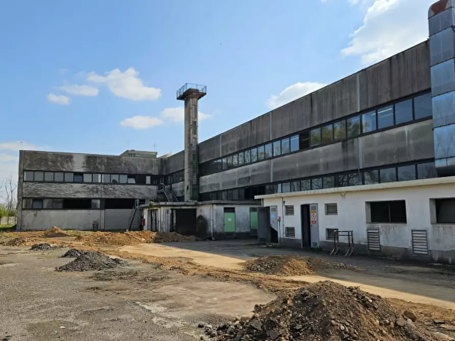 Immagine 4 di Capannone industriale in vendita  a Cerro Maggiore