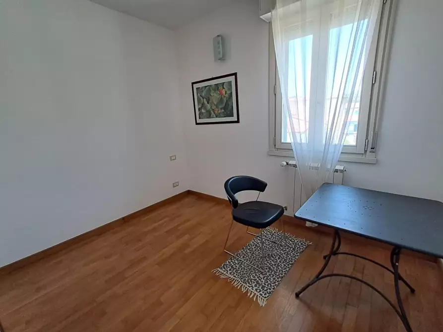Immagine 12 di Appartamento in affitto  a Pontedera