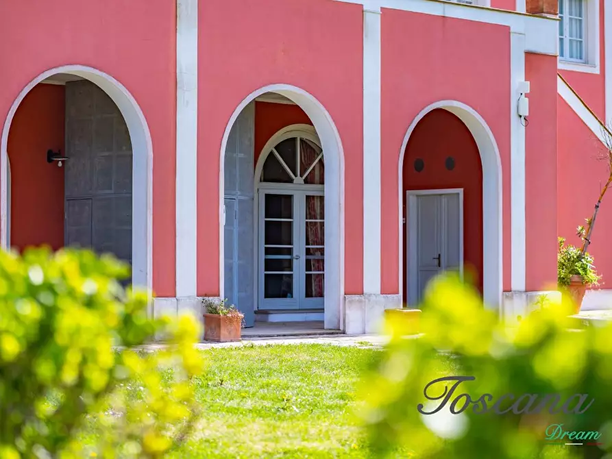 Immagine 8 di Villa in vendita  a Capalbio