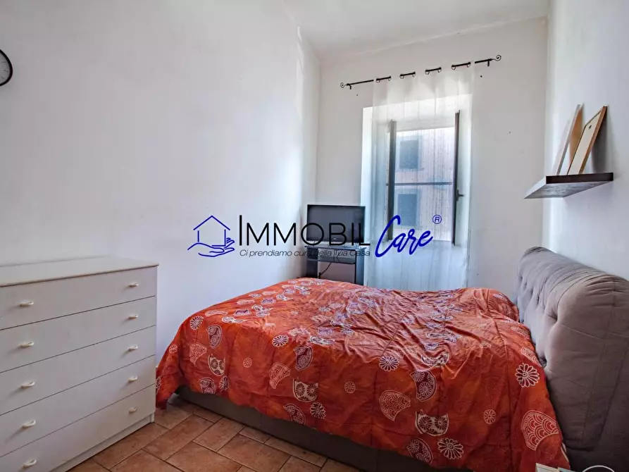Immagine 5 di Appartamento in vendita  a Livorno