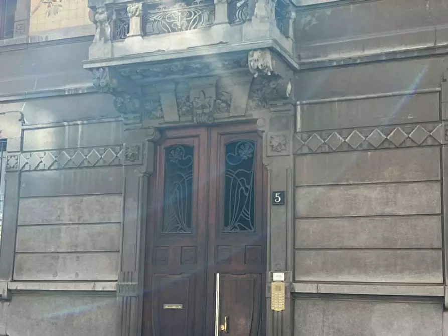 Immagine 1 di Appartamento in vendita  a Milano