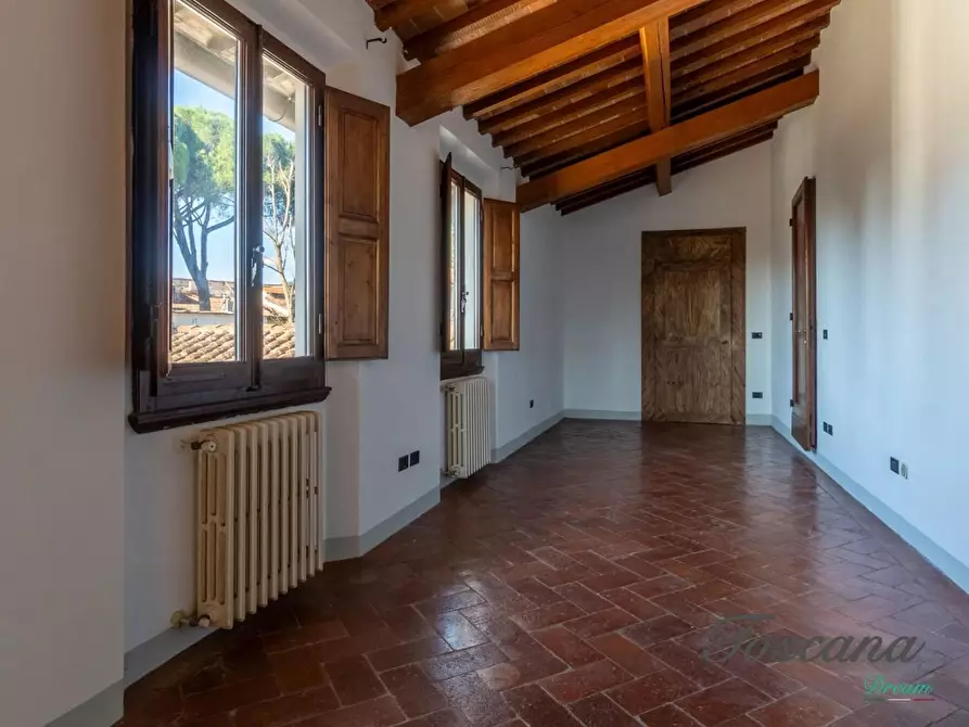 Immagine 72 di Villa in vendita  a Firenze
