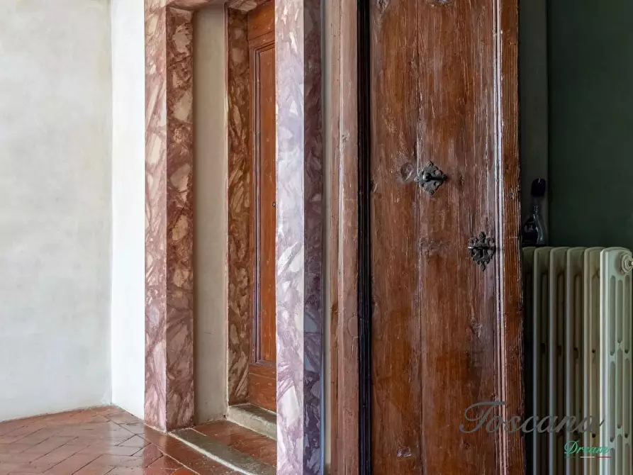 Immagine 16 di Villa in vendita  a Firenze