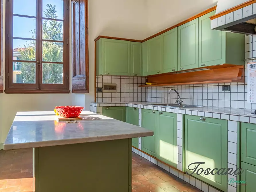 Immagine 34 di Villa in vendita  a Firenze