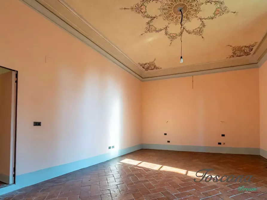 Immagine 69 di Villa in vendita  a Firenze