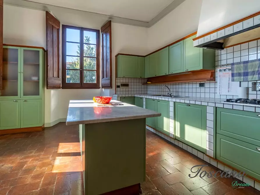 Immagine 43 di Villa in vendita  a Firenze
