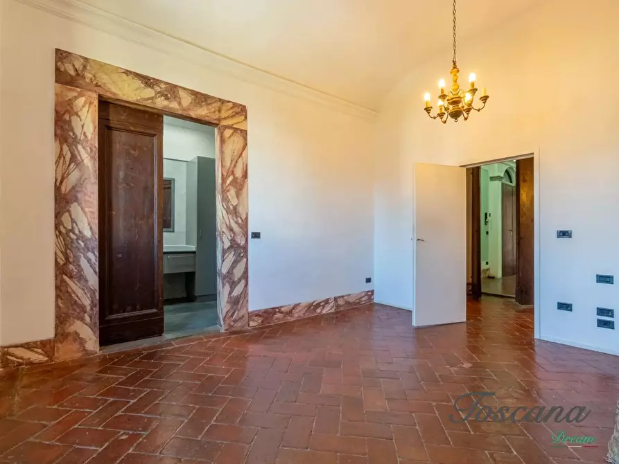 Immagine 62 di Villa in vendita  a Firenze