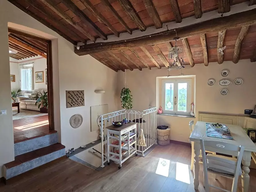 Immagine 24 di Rustico / casale in vendita  a Lucca