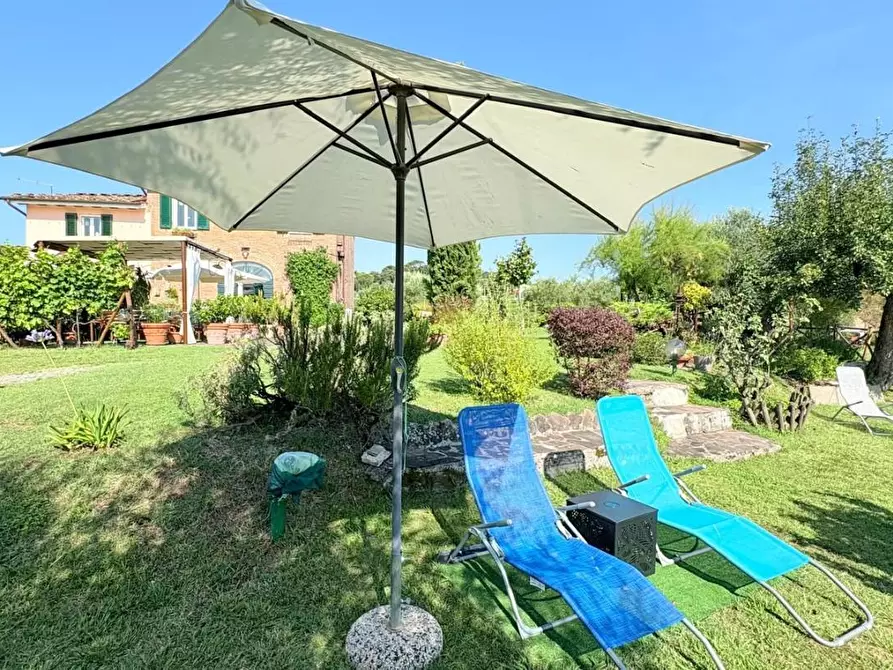 Immagine 35 di Rustico / casale in vendita  a Lucca