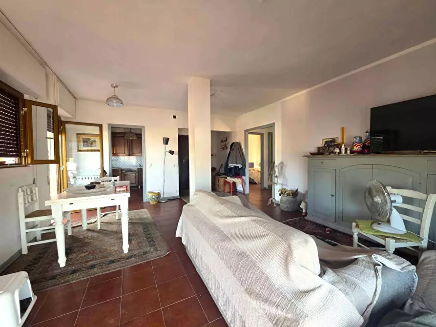 Immagine 9 di Mansarda in vendita  a Massa