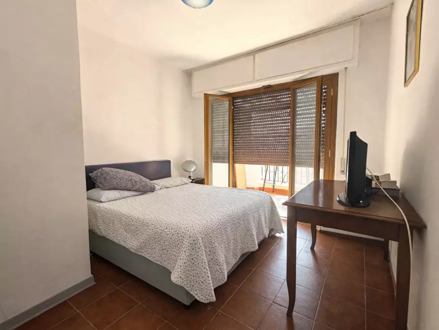 Immagine 19 di Mansarda in vendita  a Massa