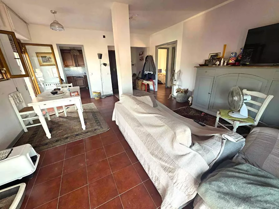 Immagine 8 di Mansarda in vendita  a Massa
